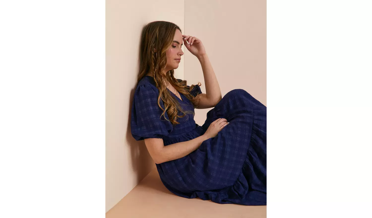 Everbelle Sheer Woven Check Midi Dress - 10