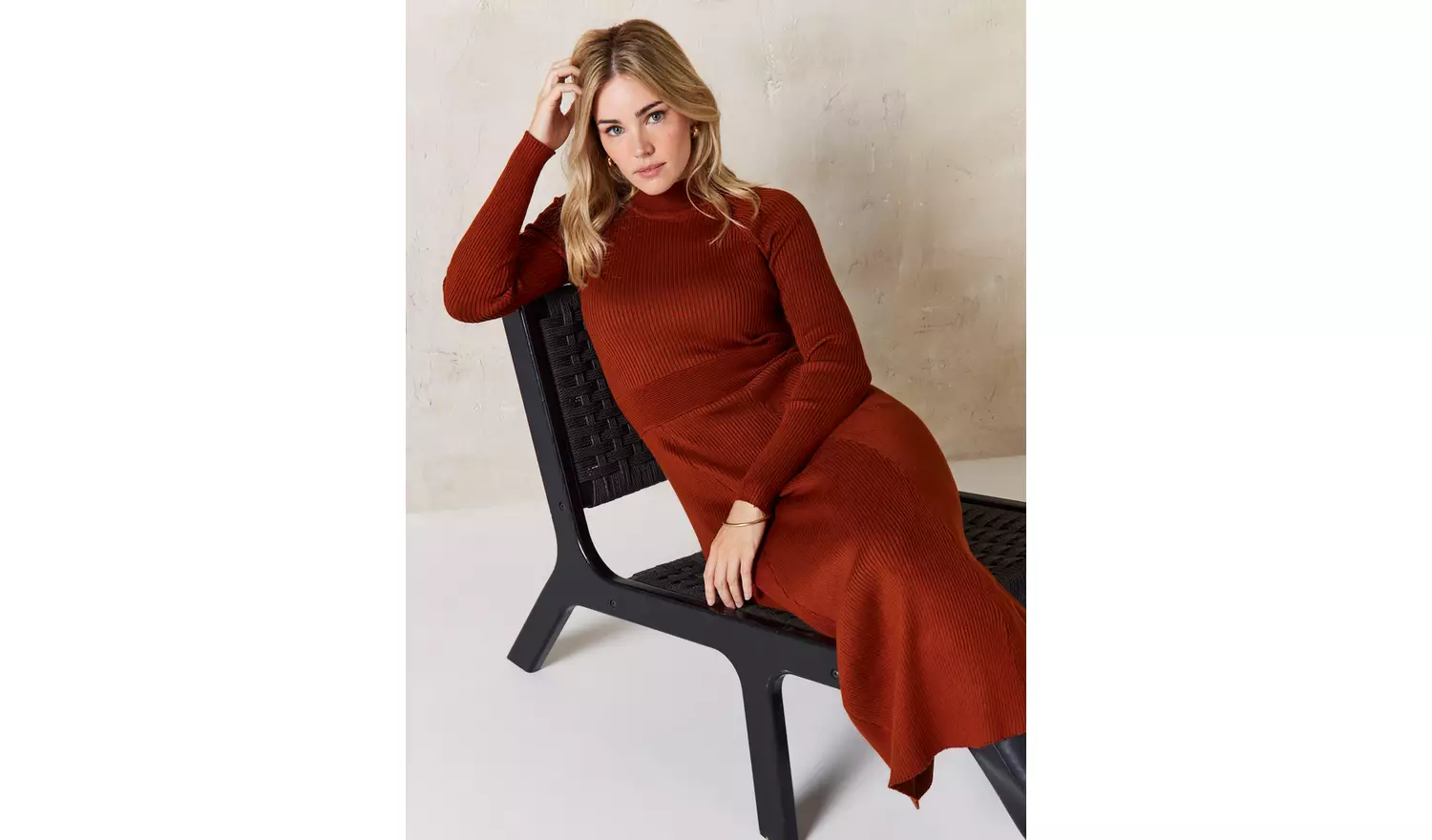 EVERBELLE Rust High Neck Ribbed Knit Midi Dress 6