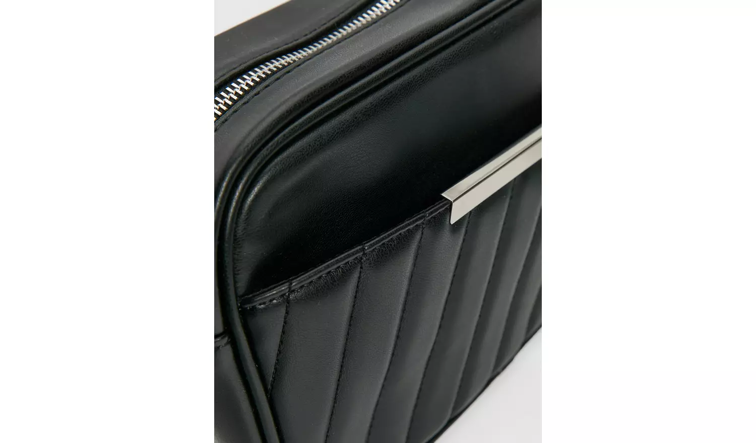 Black Faux Leather Quilted Cross Body Bag One Size