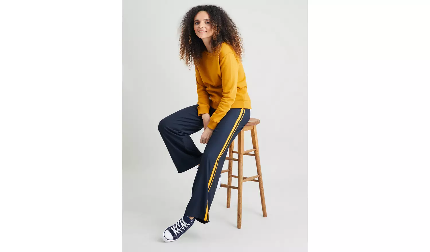 Mustard Regular Fit Sweatshirt - L