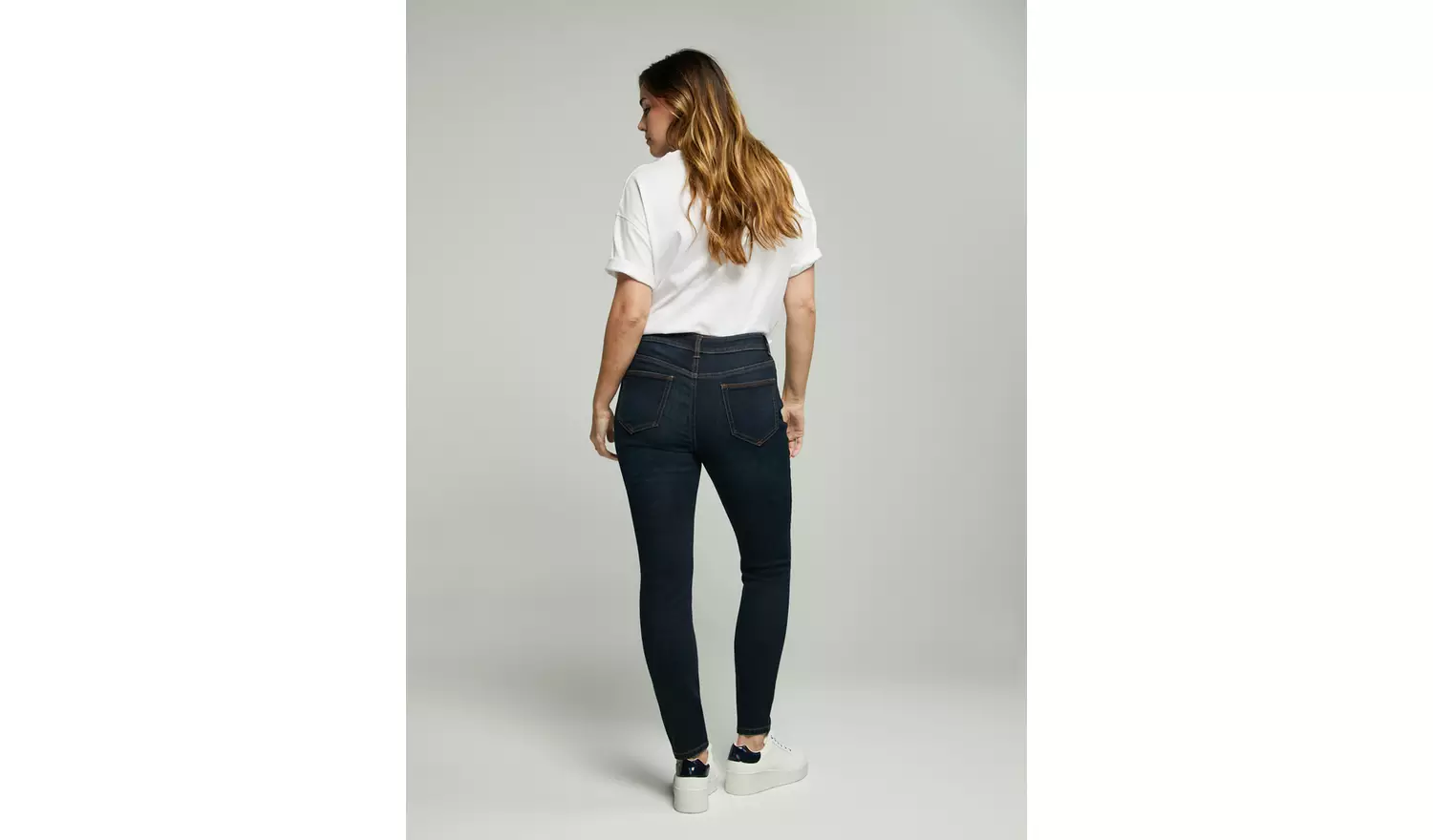 Dark Denim Skinny Jeans With Stretch 22L