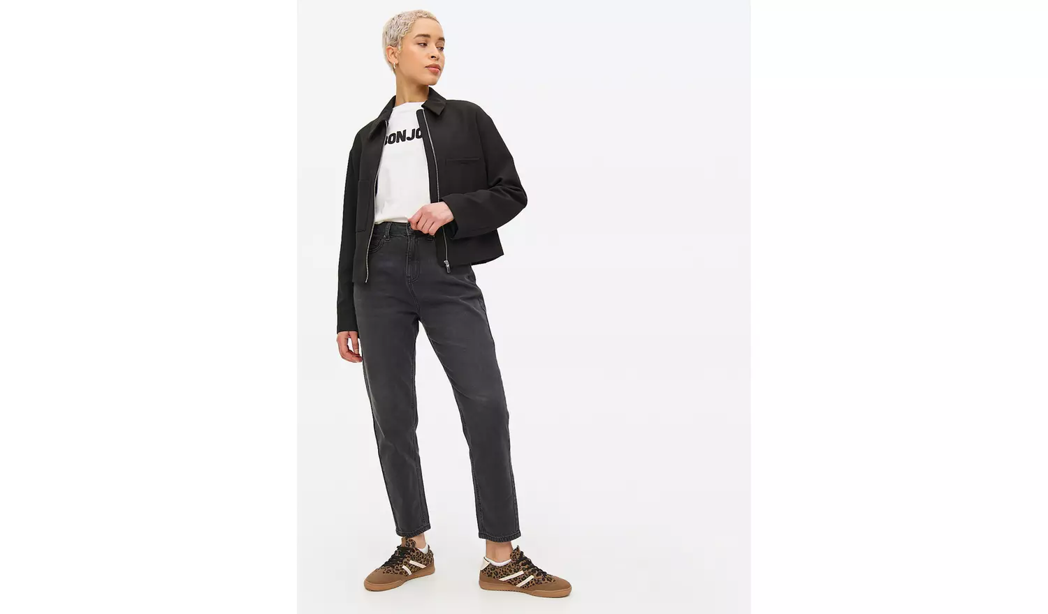 Black Rinse Denim High Rise Mom Jeans 18L