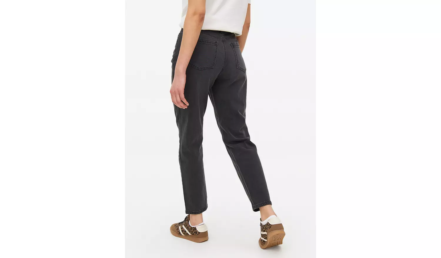 Black Rinse Denim High Rise Mom Jeans 18L