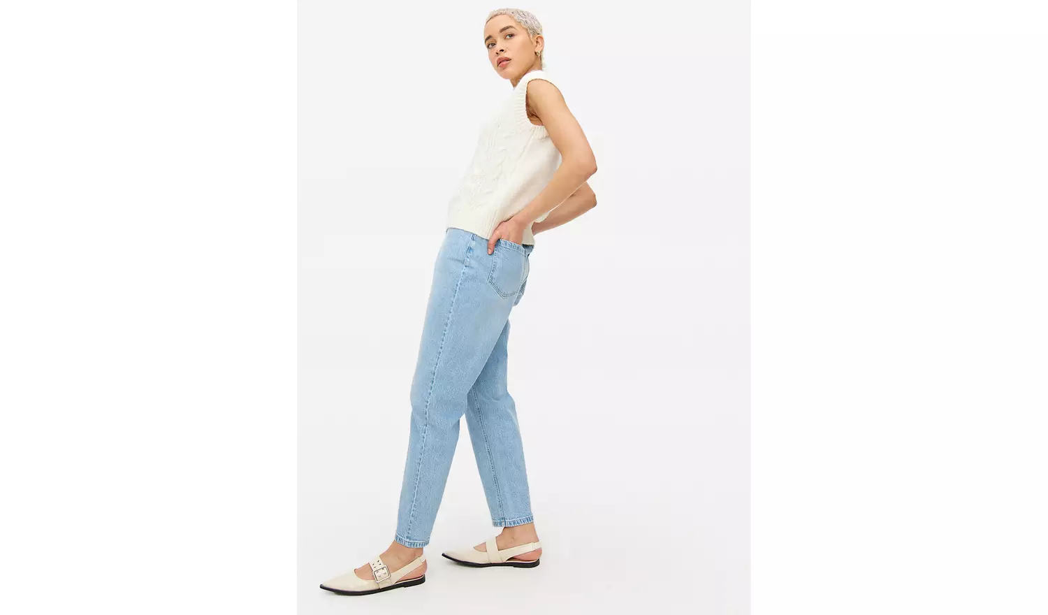 Light Rinse Denim High Rise Mom Jeans 8R