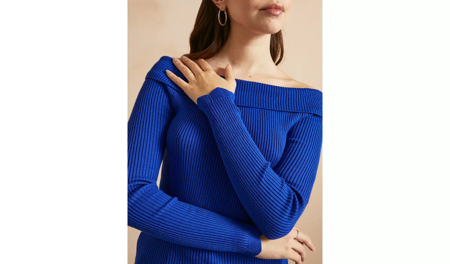 EVERBELLE Blue Scallop Ribbed Knitted Jumper18