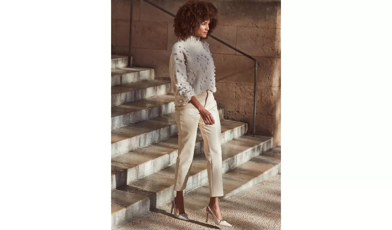 SOSANDAR Natural Lofty Pom Pom Heart Detail Jumper XS