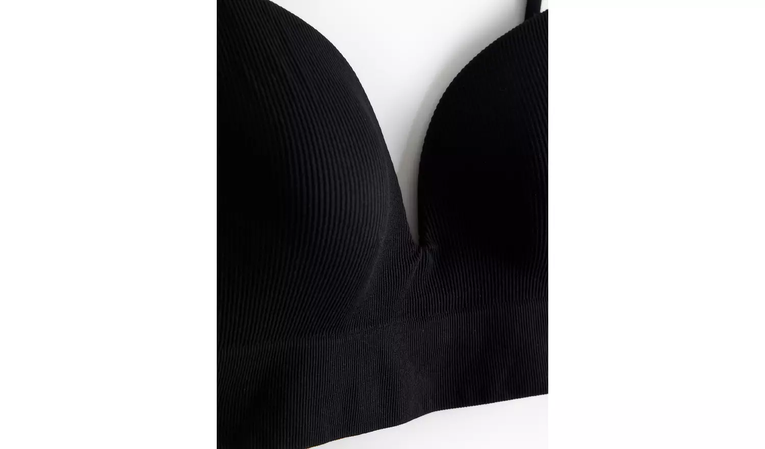 Black Ribbed Non-Wired Seamless Bra M
