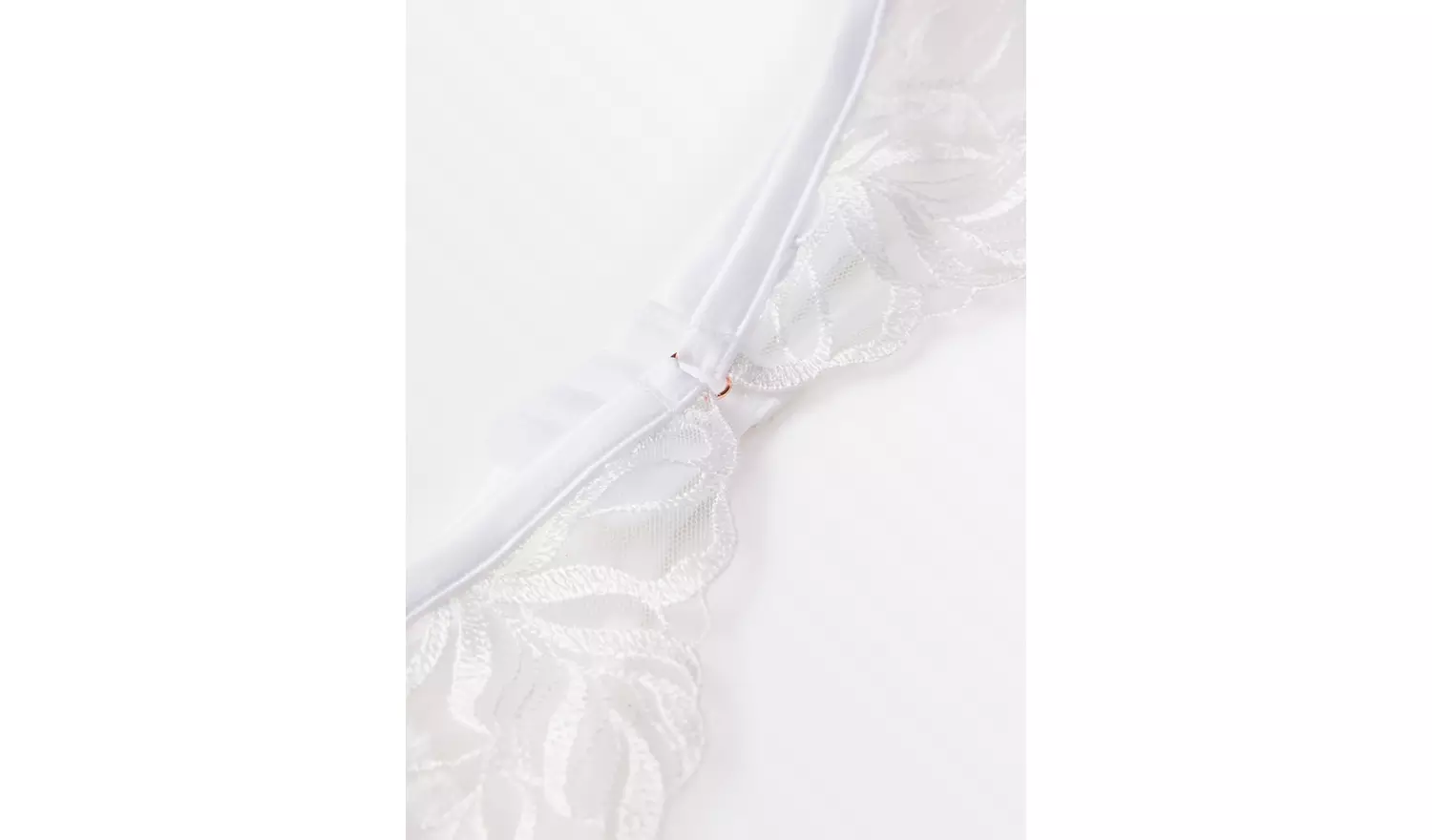 Bridal Ivory Suspender Belt 10