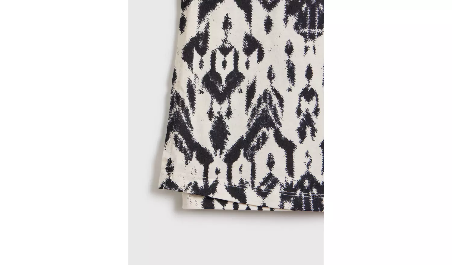 MATERNITY Nursing Aztec Print Short Sleeve T-Shirts 2 Pack 8