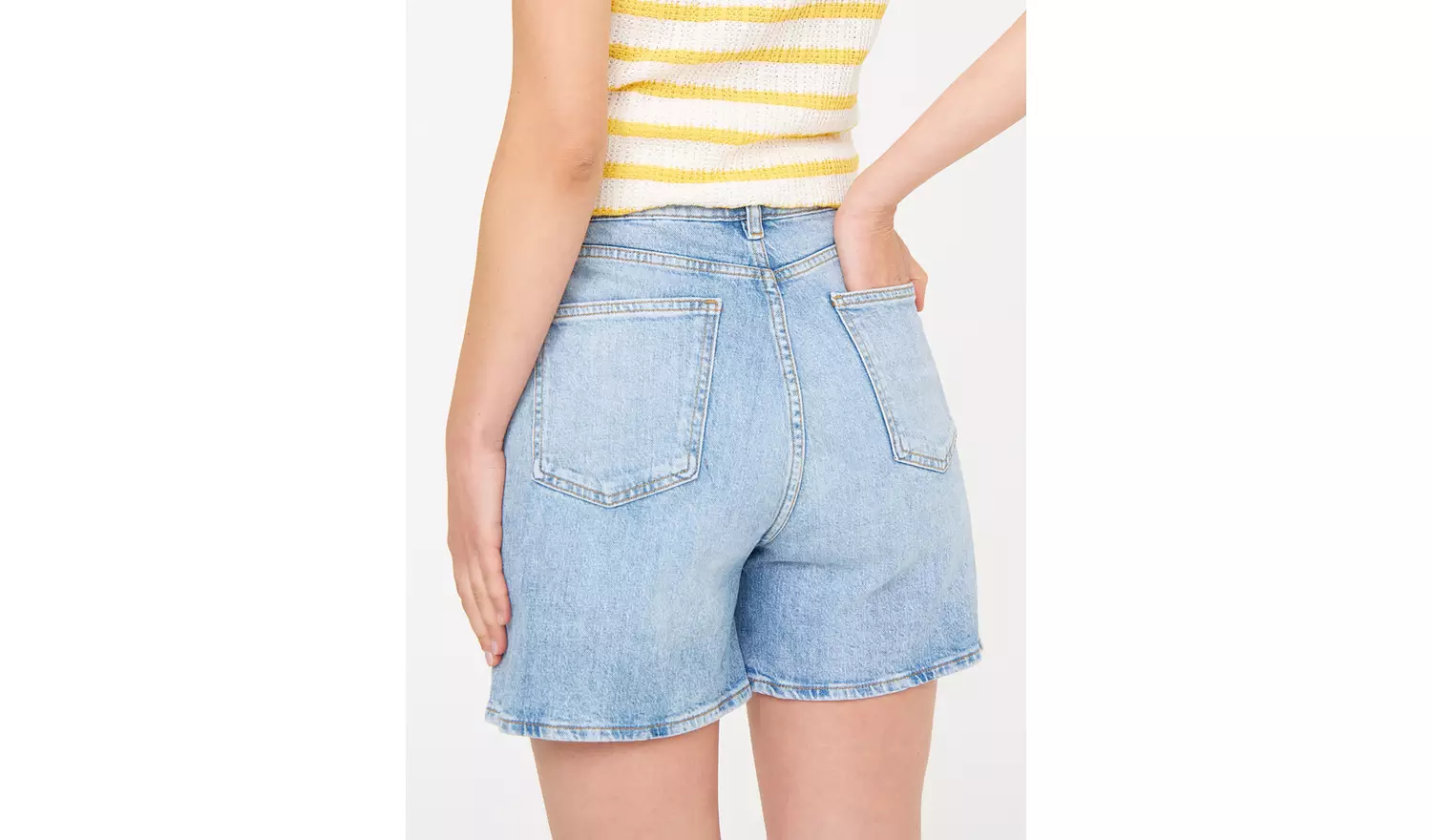 Light Wash Denim Mom Shorts10
