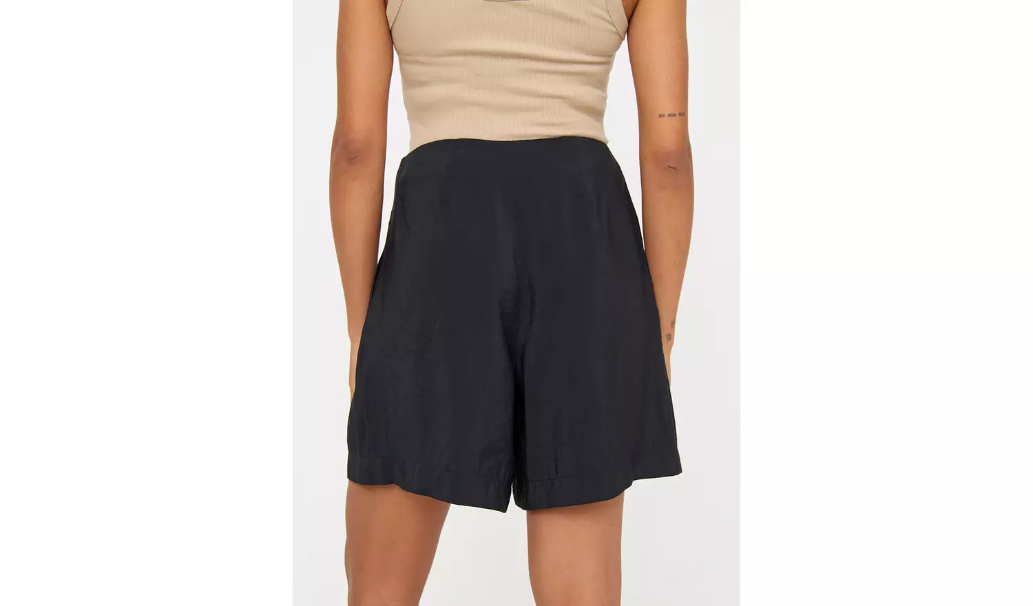 Black Tailored Tencel Shorts 14