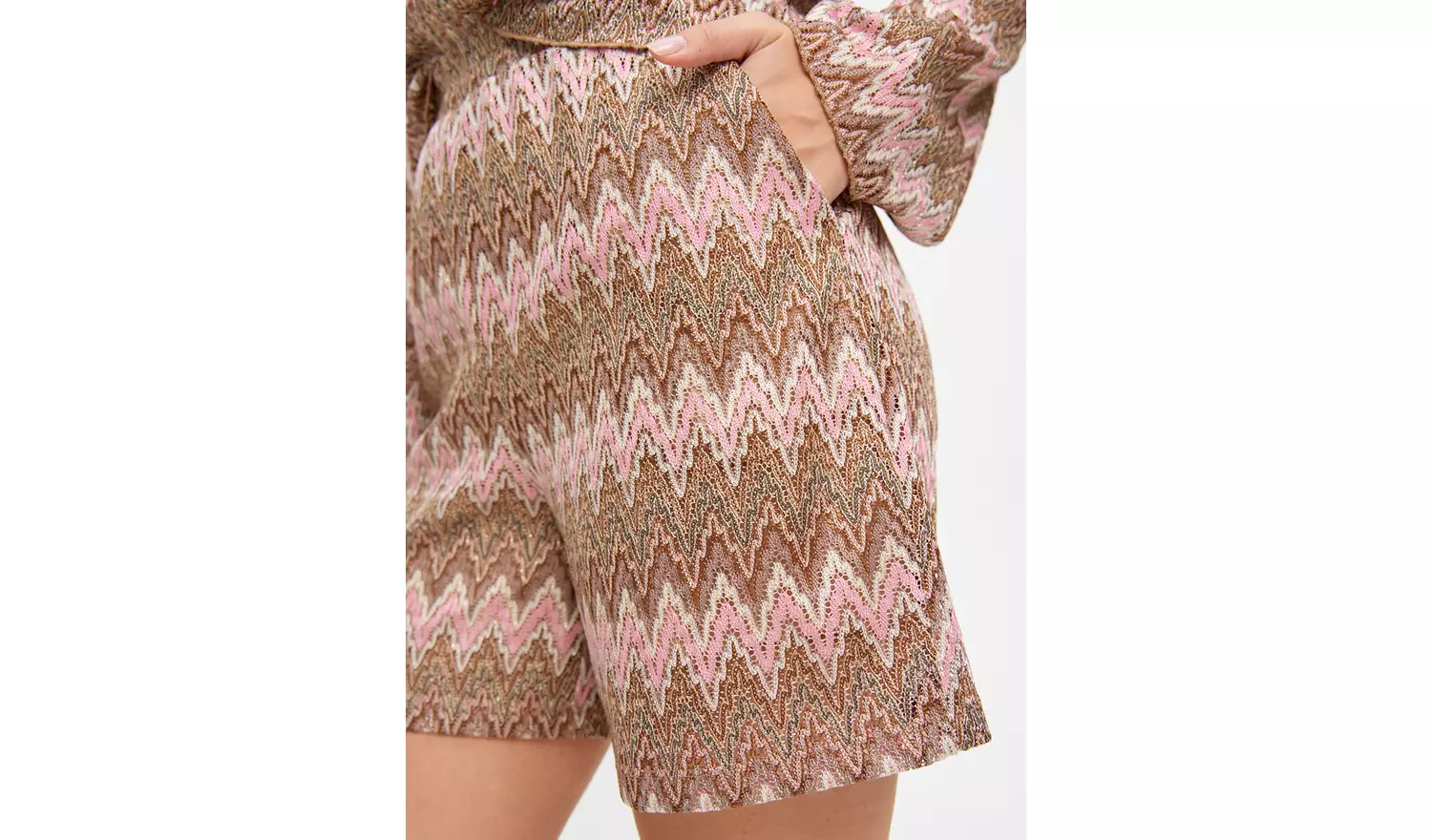 Bronze Zigzag Coord Crochet Shorts 14