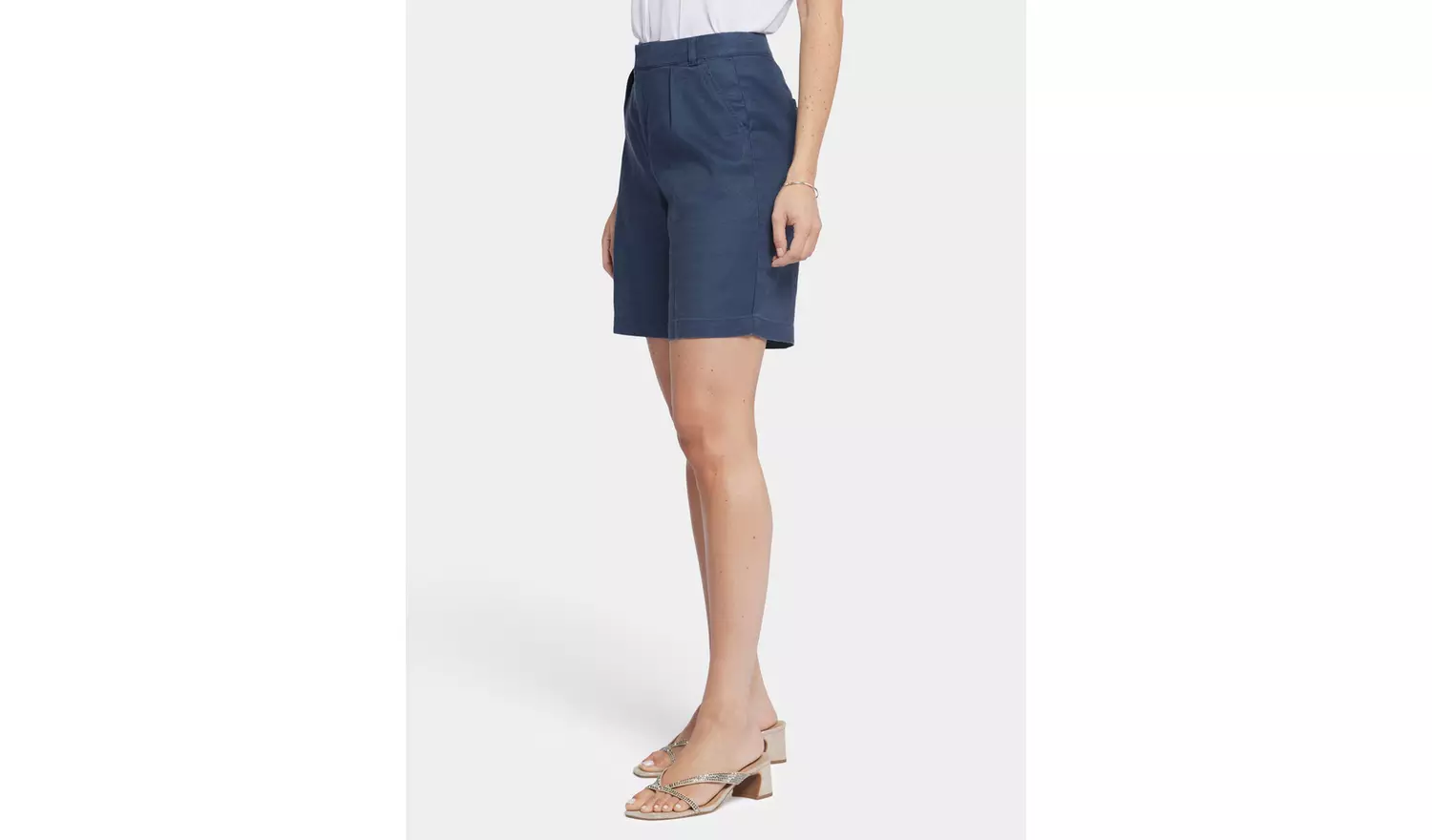 NYDJ Relaxed Shorts In Stretch Linen Navy 6