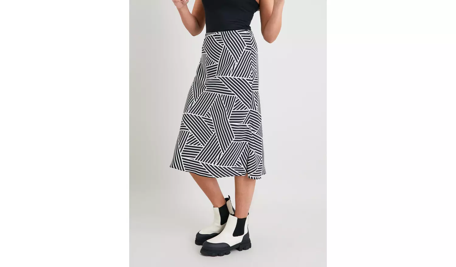 Mono Geo Stripe Midi Skirt - 8