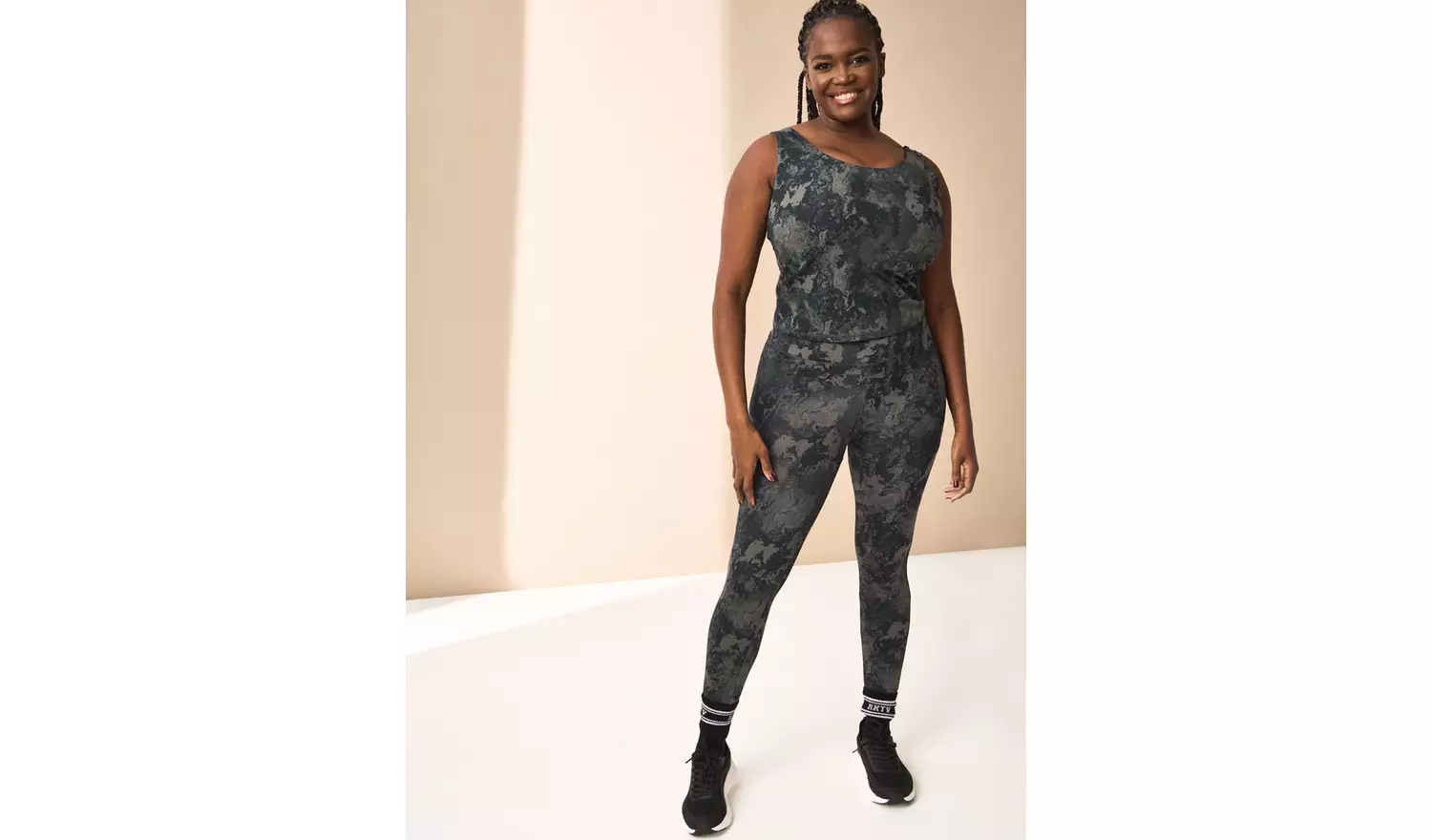 REAKTIV Built In Support Co-ord Vest Camo Print XXL