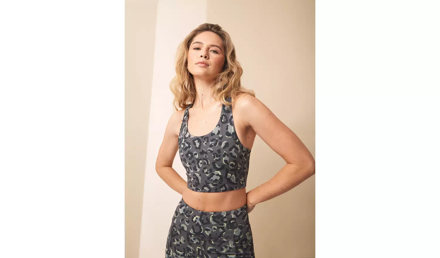 REAKTIV Bright Leopard Print Co-ord Sports Crop Top M