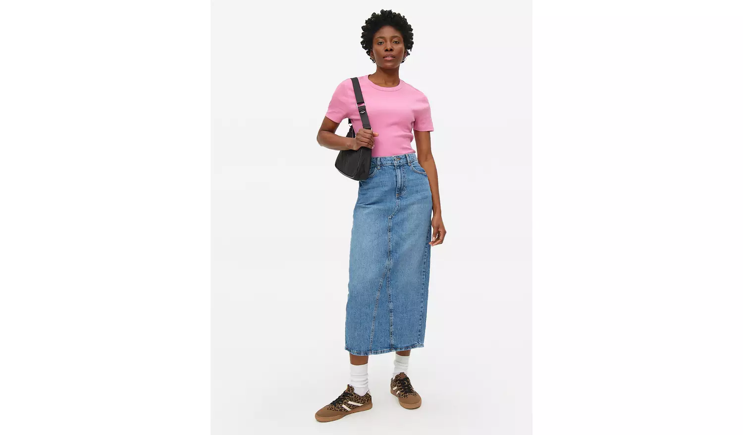 Bright Pink Ribbed Crew Neck T-Shirt 22