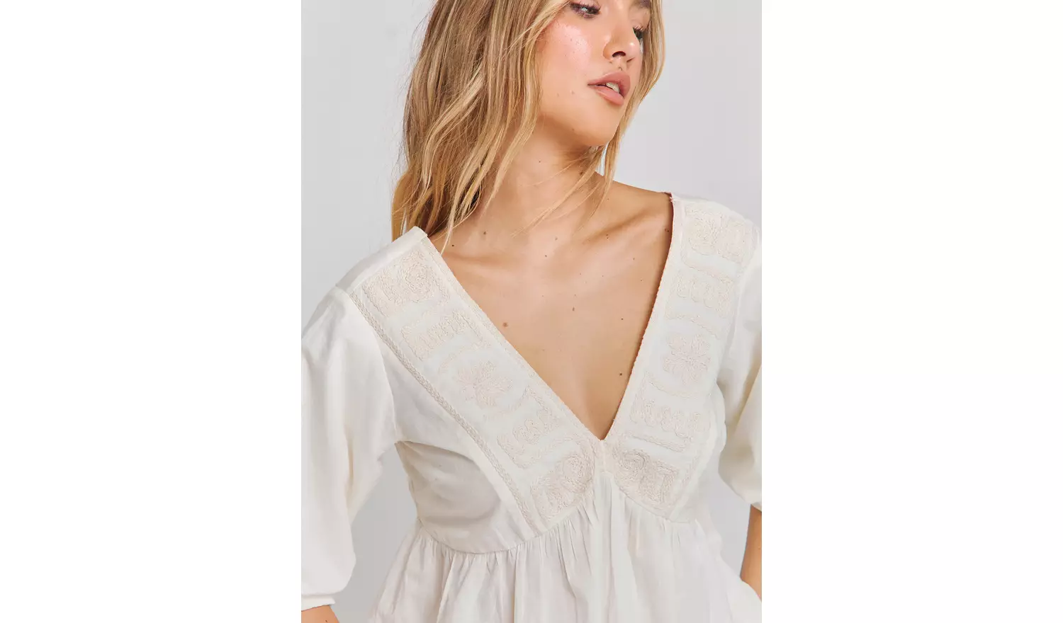 SIMPLY BE Embroidered Puff Sleeve V Neck Smock Top 20