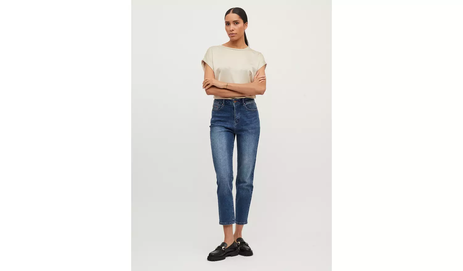 VILA Satin Front Top 12