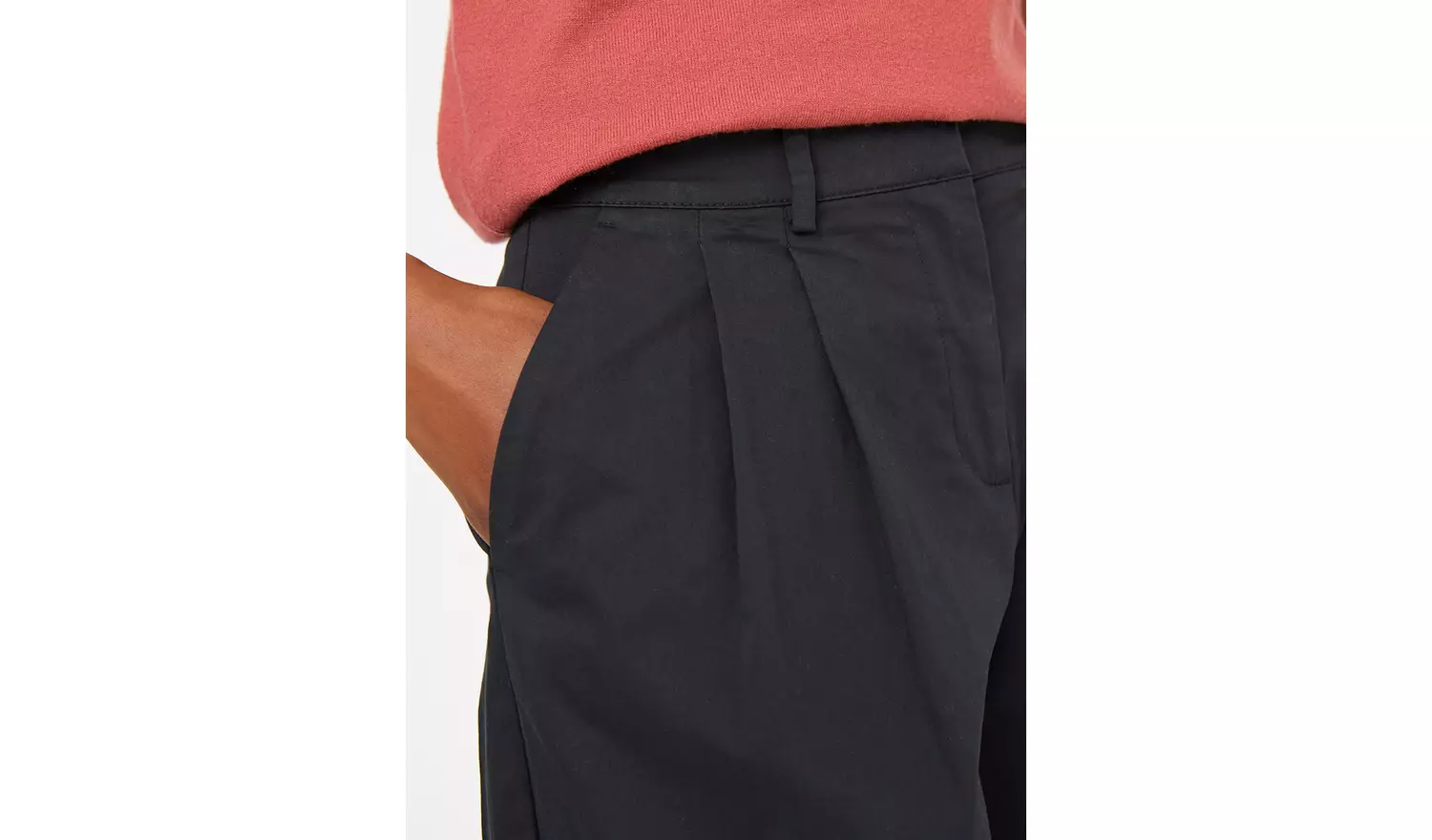 Black Barrel Leg Chino Trousers 8S