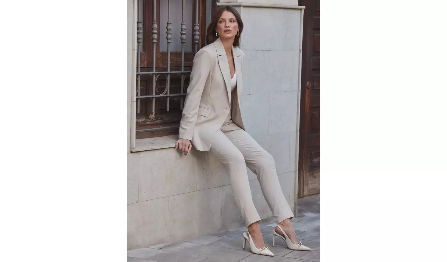 SOSANDAR Natural Slim Leg Trousers 18