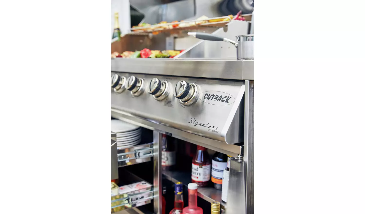 Outback Signature 6 Burner Hybrid Gas BBQ