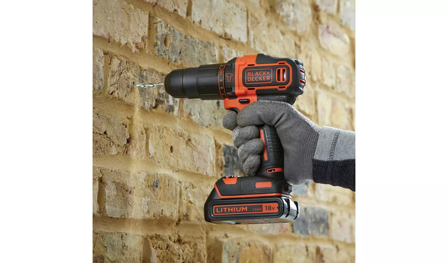Black + Decker 18V Cordless 1.5AH Twin Pack with2x Batteries