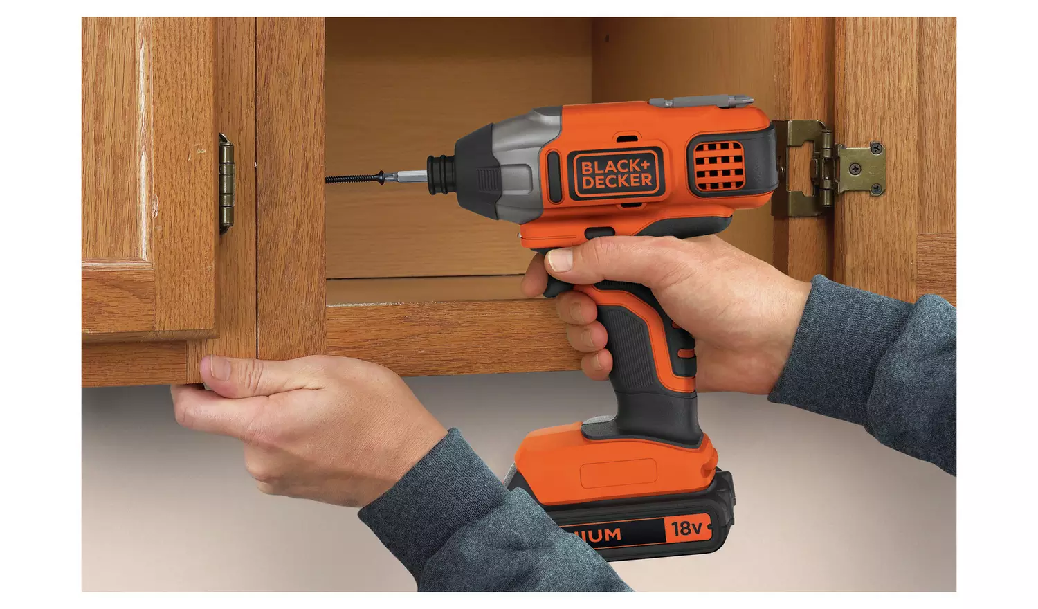 Black + Decker 18V Cordless 1.5AH Twin Pack with2x Batteries