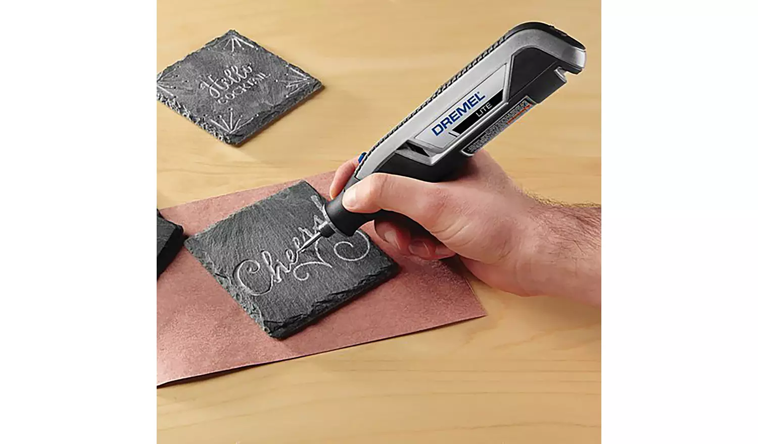 Dremel Lite Cordless 15 Accessories Multi Tool Kit