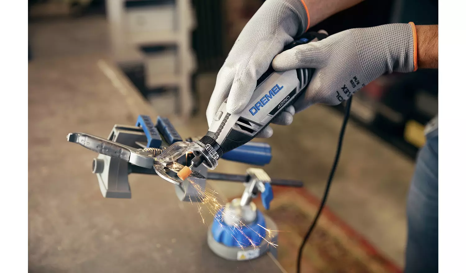 Dremel 4250 Multi Tool Kit - 175W