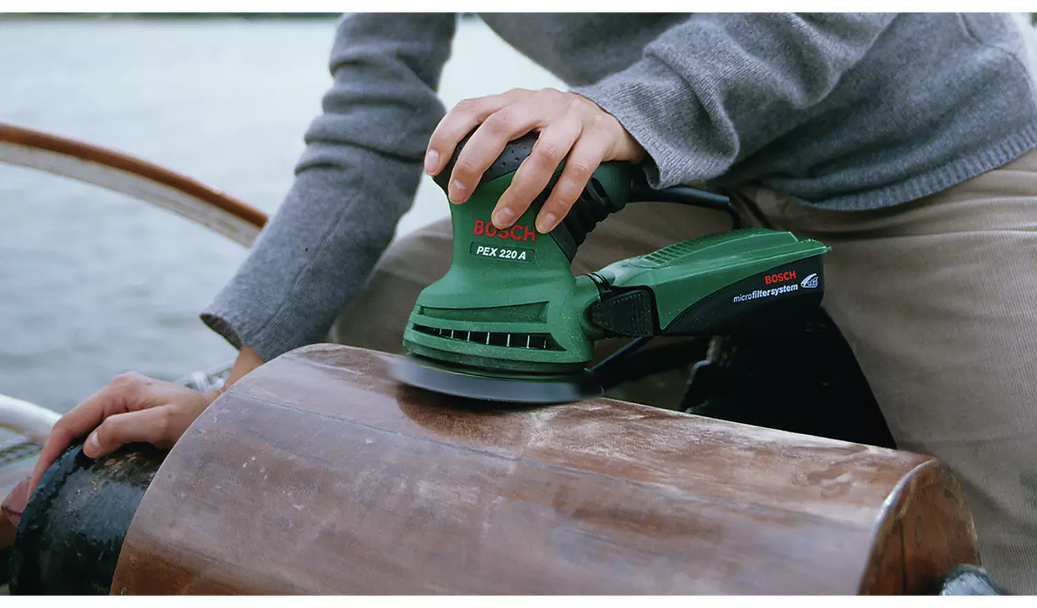 Bosch PEX 220 A Corded Random Orbit Sander - 220W