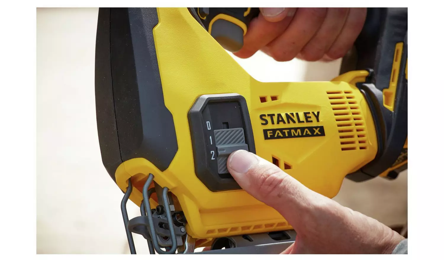 Stanley Fatmax SFMCS600D1K-GB 2Ah V20 Cordless Jigsaw - 18V