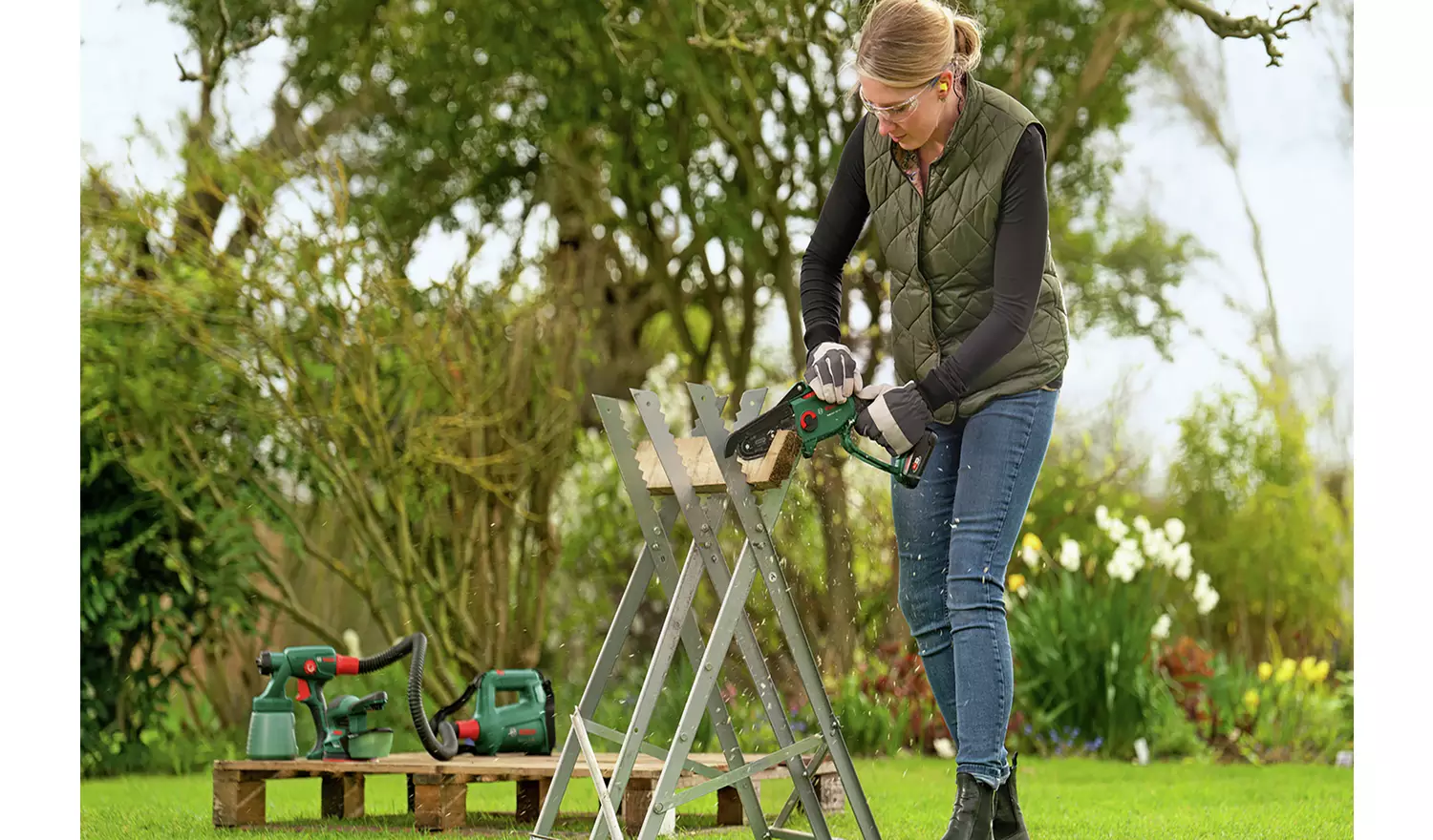 Bosch EasyChain 13cm Cordless Pruner Saw - 18V