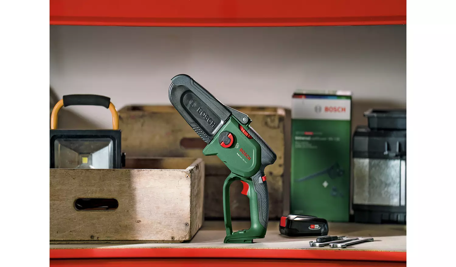 Bosch EasyChain 13cm Cordless Pruner Saw - 18V