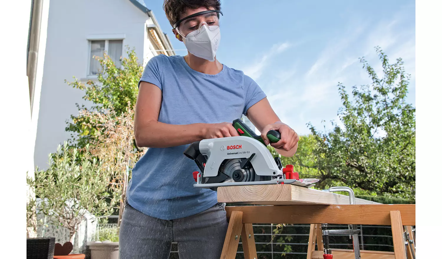Bosch 160mm Cordless Universal Circular Saw - 18V