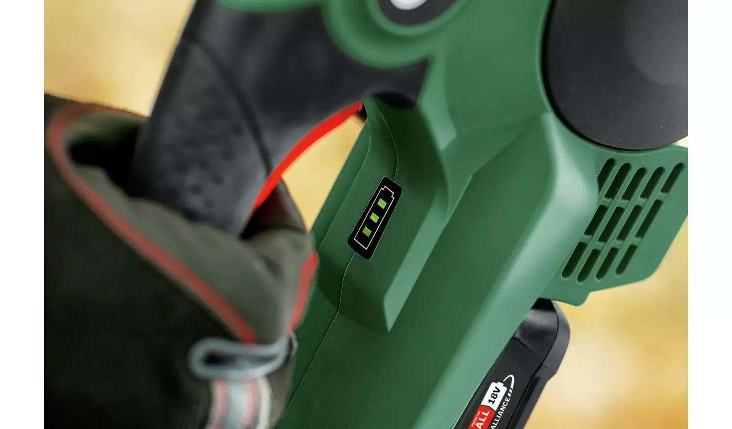 Bosch Cordless Universal Chainsaw - 18V