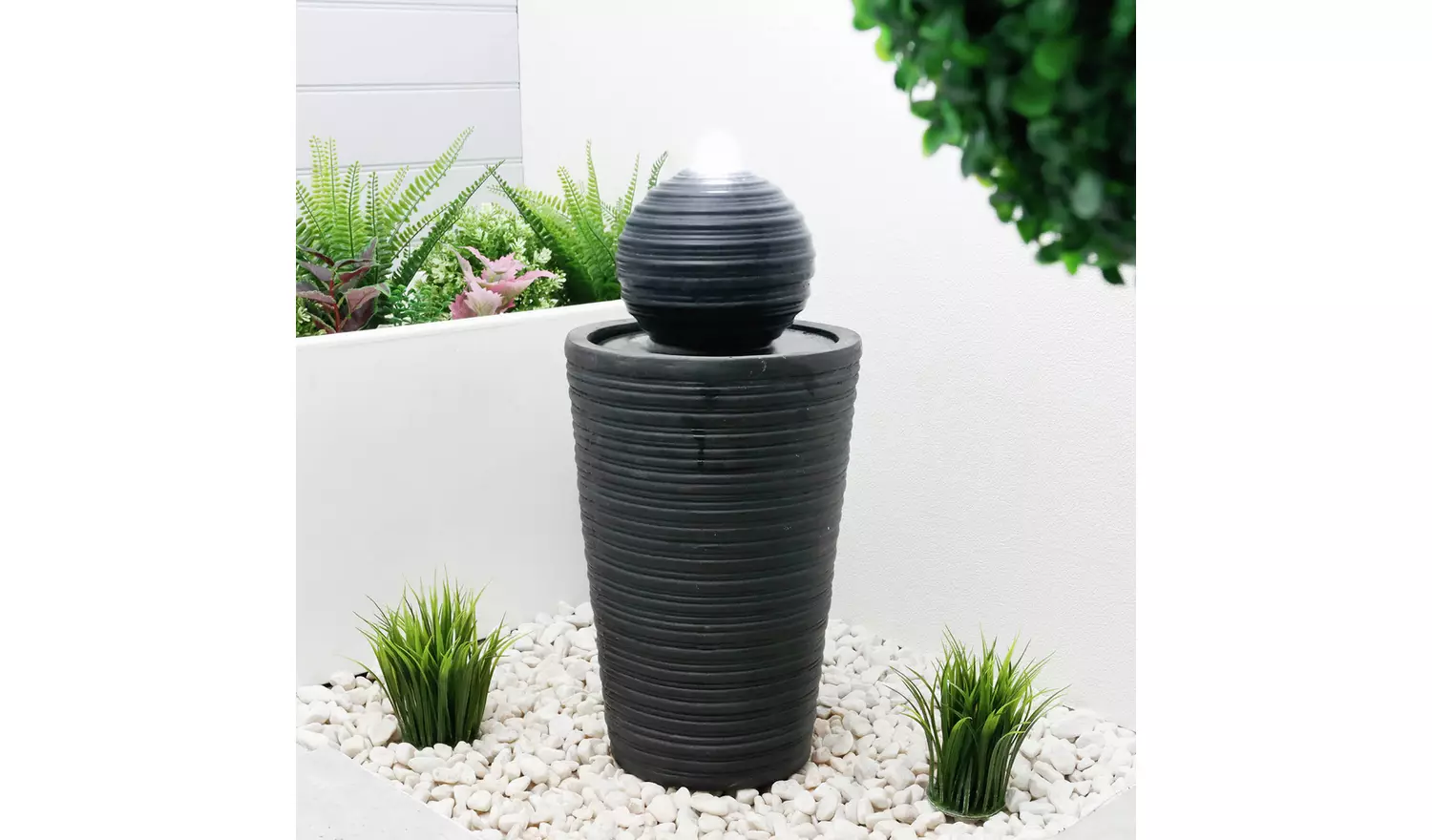 Gardenwize Solar Plinth And Ball Water Feature