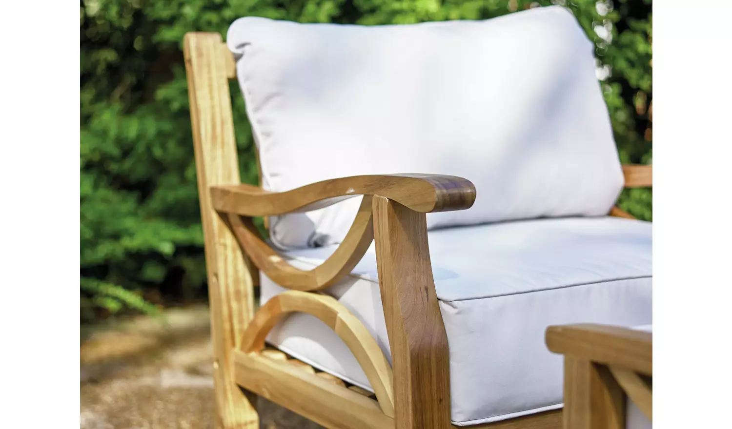 Greenhurst Sorrento Wooden Garden Chair with Stool - Natural