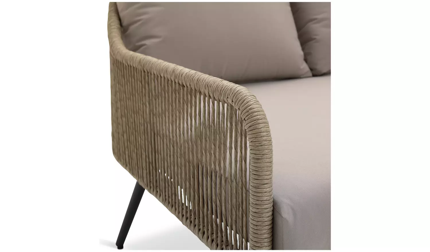 Habitat Malta Rattan Effect Garden Day Bed- Natural