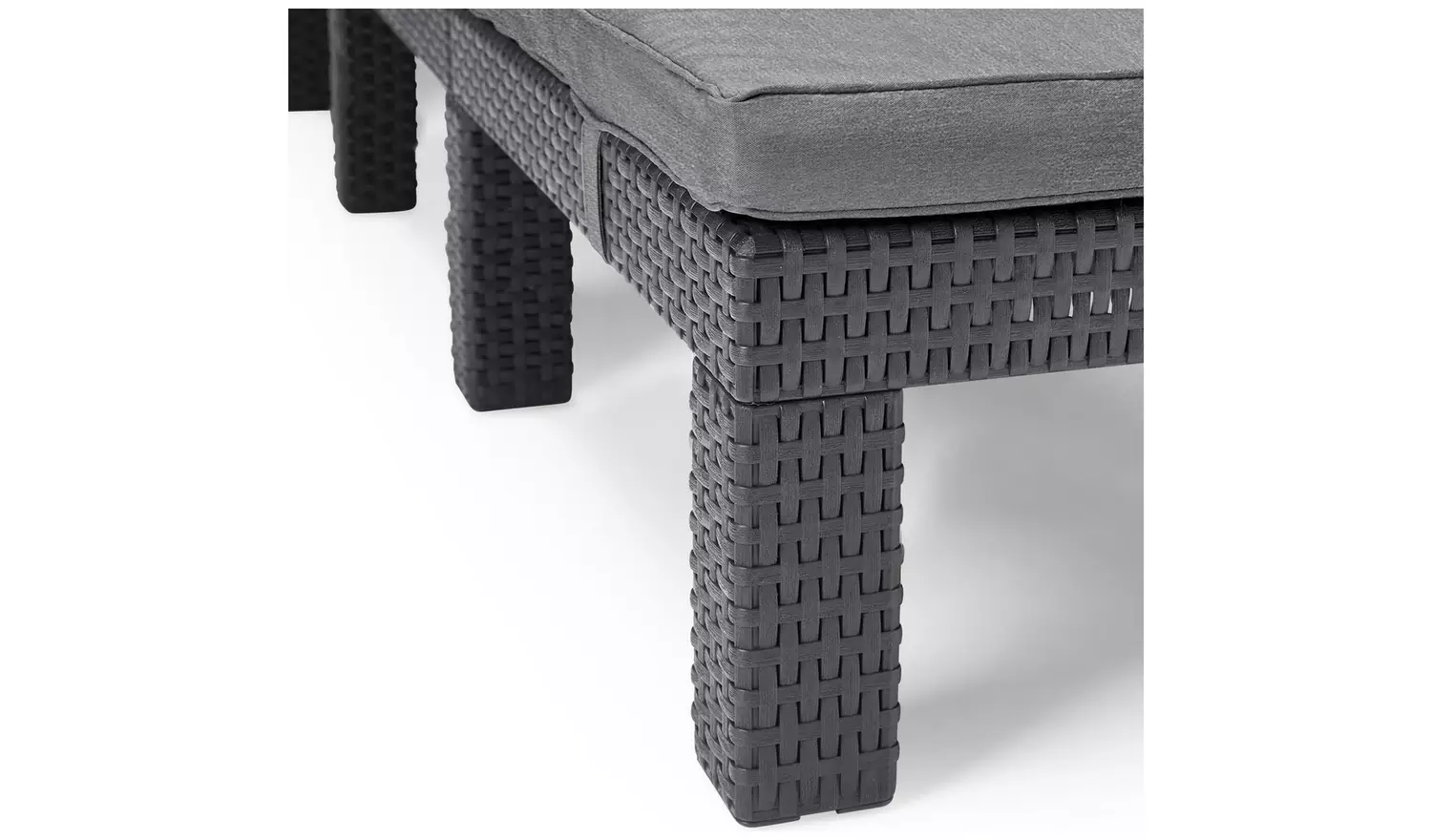 Keter Daytona Rattan Effect Sun Lounger - Graphite