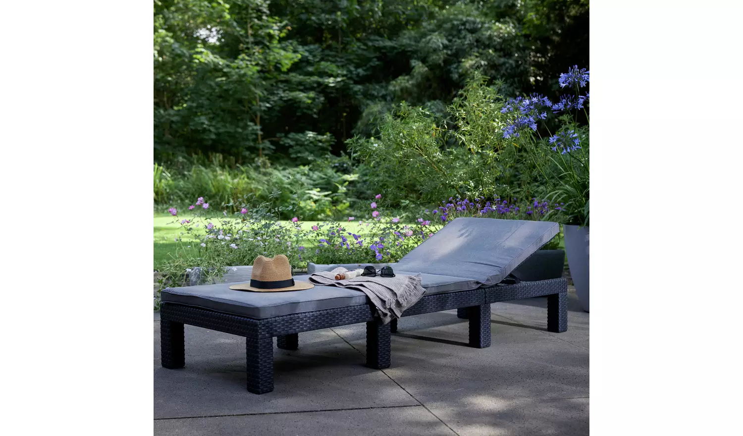 Keter Daytona Rattan Effect Sun Lounger - Graphite