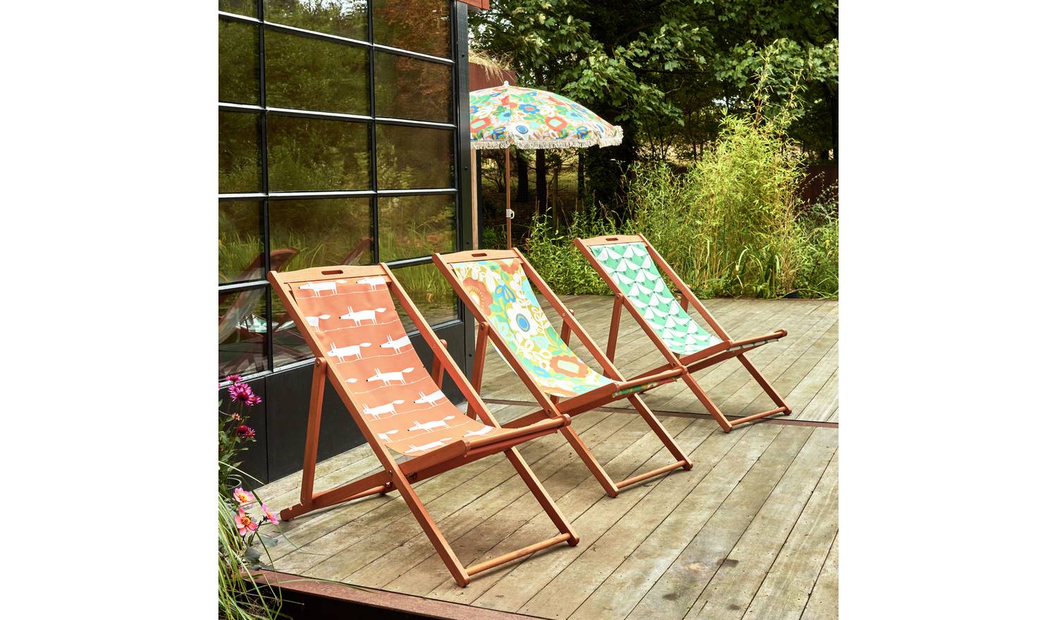Habitat x Scion Folding Wooden Garden Deck Chair - Kukkia