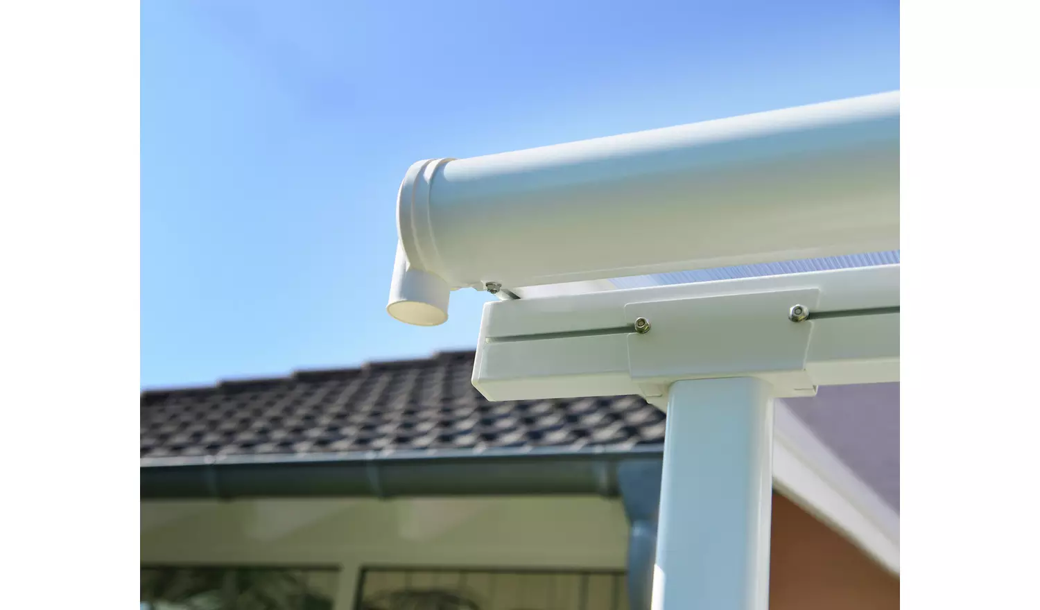 Palram - Canopia Sierra 3 x 5.46mPatio Cover - White Clear