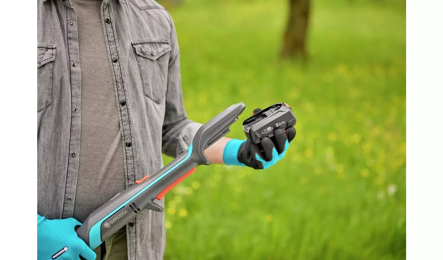 Gardena HighCut 360/18V Telescopic Pruning Lopper