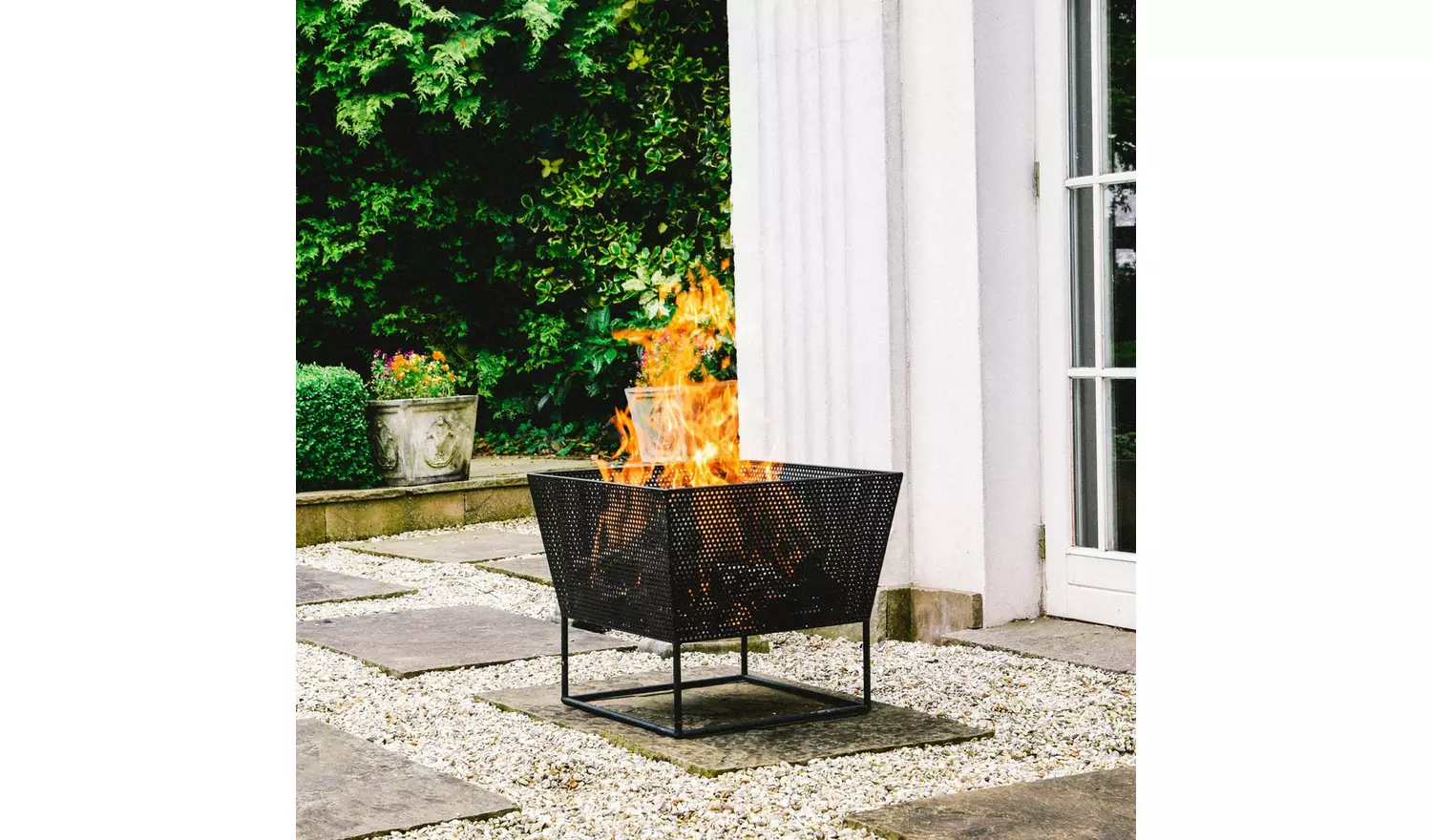 Ivyline Outdoor Norfolk Fire Pit - Black Iron
