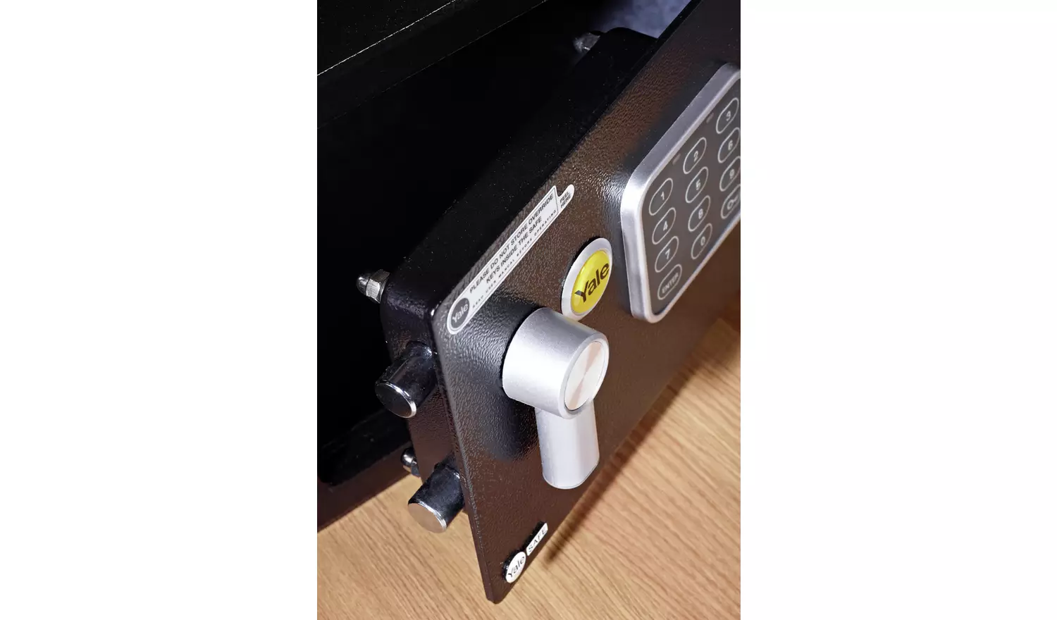 Yale 35cm Medium Value Safe - Black