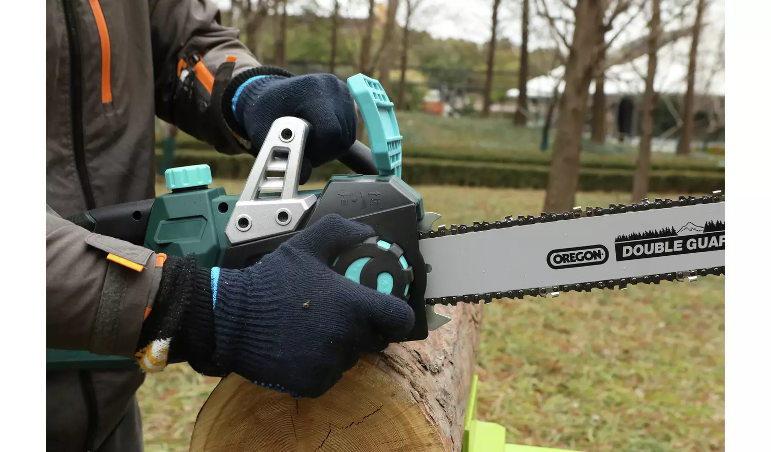 McGregor 40cm Corded Chainsaw - 1800W