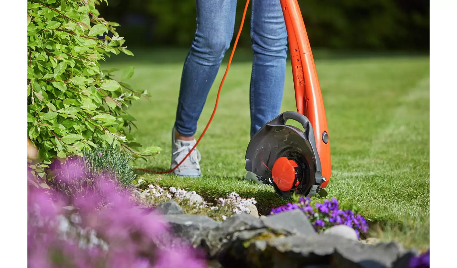 Flymo Contour XT 25cm Corded Grass Trimmer - 300W