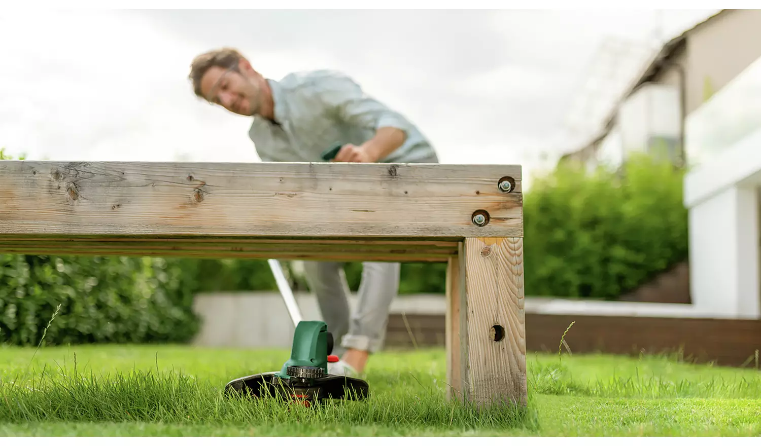 Bosch 26cm Cordless Grass Trimmer - 18V