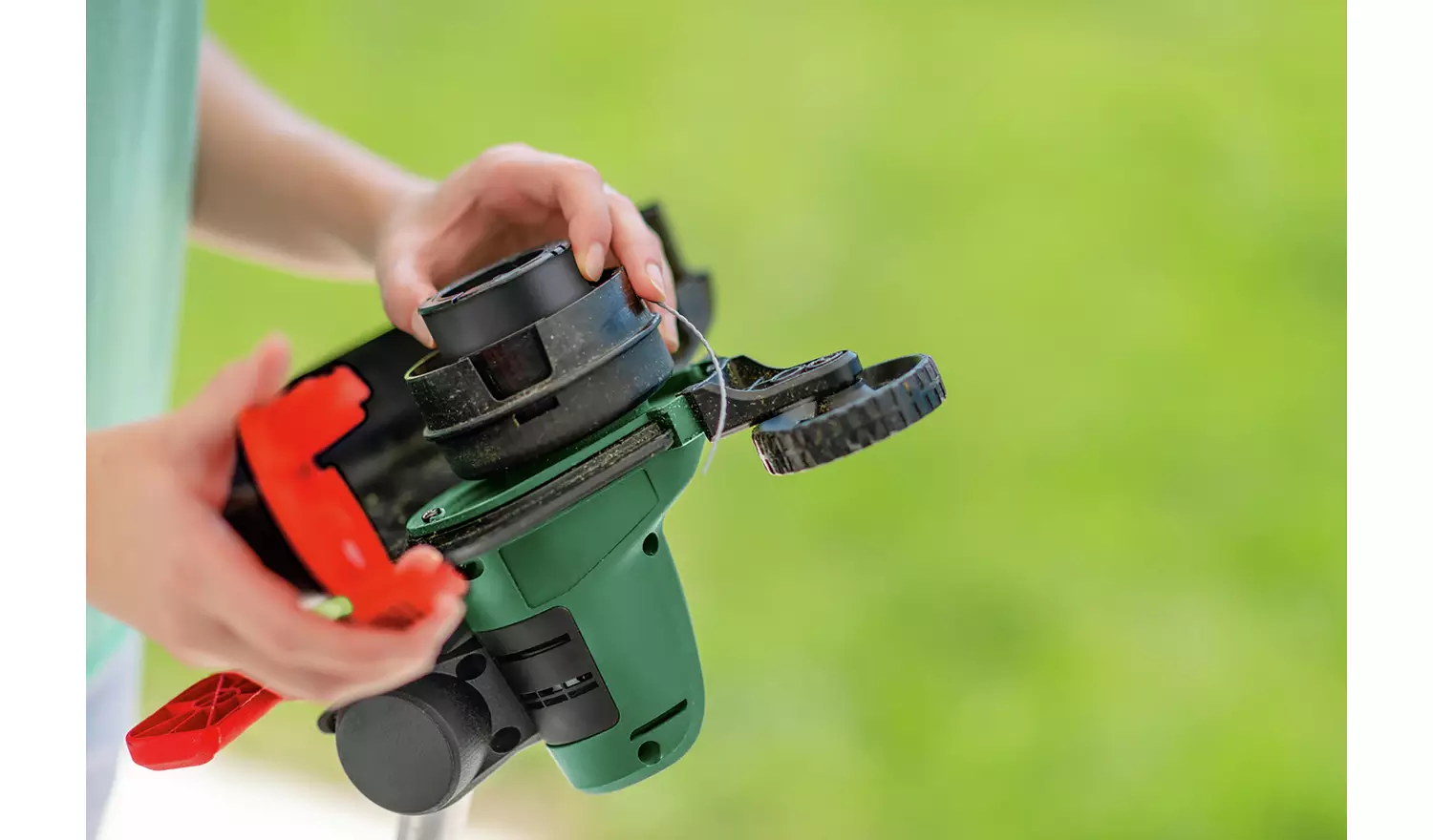 Bosch 26cm Cordless Grass Trimmer - 18V